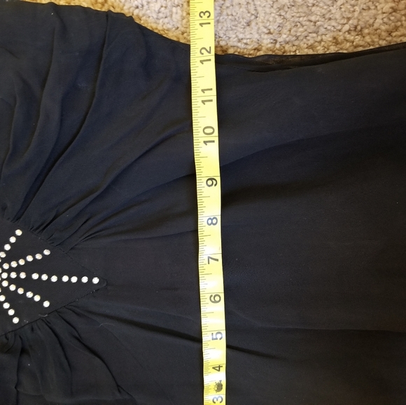 Little black dress - Picture 4 of 4